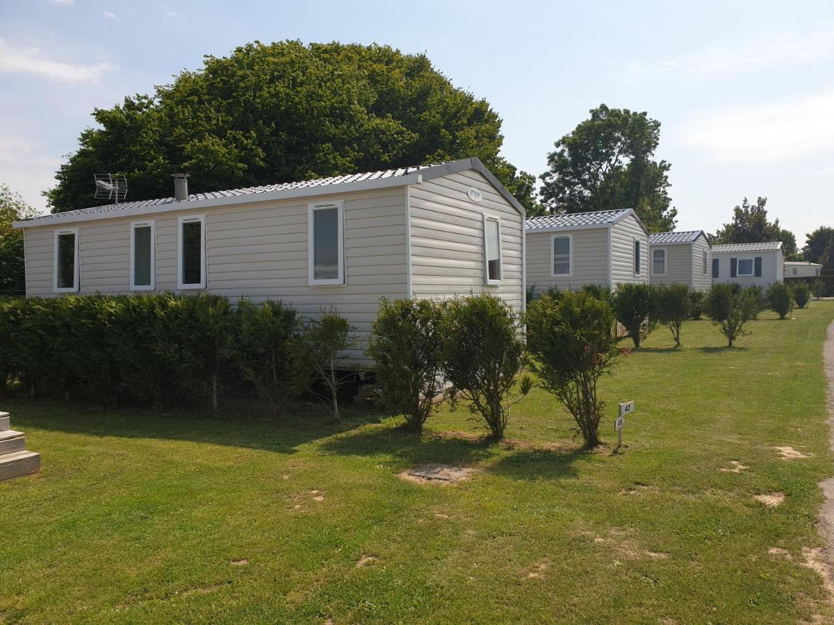 Le Clos Tranquille Hotel Gonneville-en-Auge Exterior foto