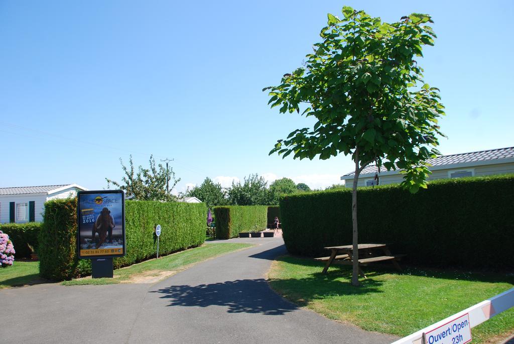 Le Clos Tranquille Hotel Gonneville-en-Auge Exterior foto