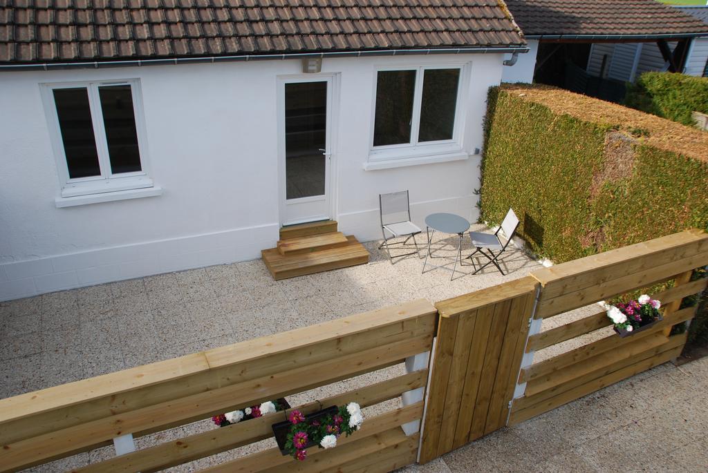 Le Clos Tranquille Hotel Gonneville-en-Auge Exterior foto